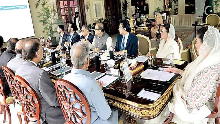مریم   نواز  کا  آسان  اقساط  پر  طلبہ  کو 1لاکھ ،25ہزار  ای  بائیکس   دینے   کا  فیصلہ