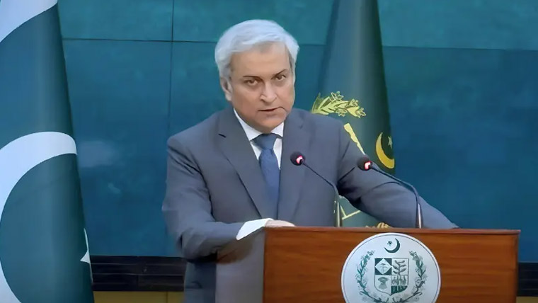 پاک  ایران  تجارت ،امریکی  پابندیوں  کا  بغور  جائزہ  لے  رہے  ہیں :دفتر  خارجہ