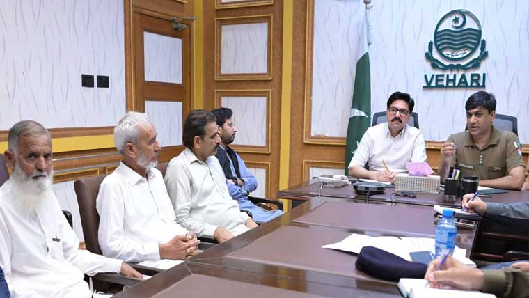  گنے کی ٹرالیوں پر اوورلوڈنگ روکنے کیلئے کارروائی کا فیصلہ