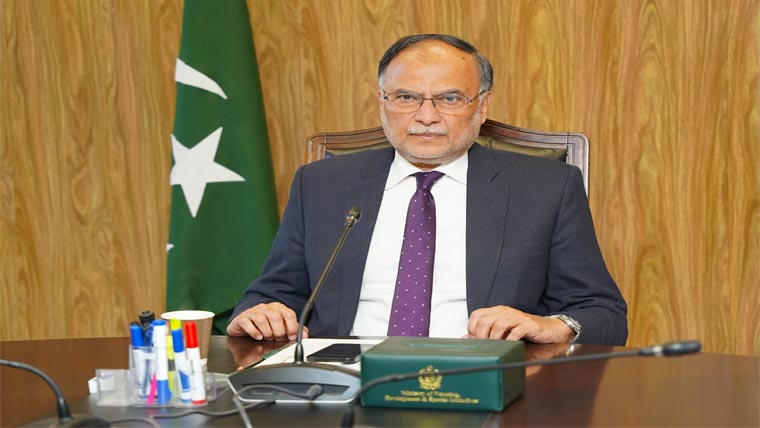  12 سے 15 صوبے بنادیں: رحیم یارخان سے اٹک تک پنجاب کو لاہور سے نہیں چلایا جاسکتا ، پورا صوبہ سندھ بھی کراچی سے کنٹرول کرنا ممکن نہیں : احسن اقبال 