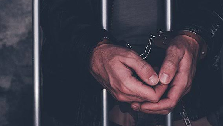  سب انسپکٹر 20 ہزار رشوت لیتے رنگے ہاتھوں پکڑا گیا 