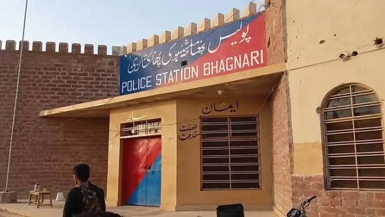 بلوچستان میں مسلح افراد کاتھانے اور سرکاری دفاتر پر حملہ ‘5 شہری زخمی