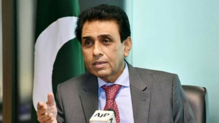 ہمیں ووٹ مت دیں لیکن حقوق کیلئے متحدہو جائیں،خالد مقبول