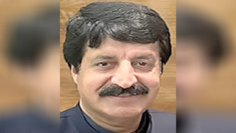 سیلاب متاثرہ خاندانوں   میں چابیاں تقسیم 