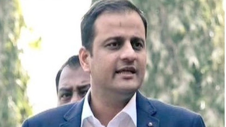  میئر کراچی کے دفتر میں آتشزدگی  یہ الزام نہ لگایا جائے کہ کوئی  ریکارڈ جل گیا :مرتضیٰ وہاب 