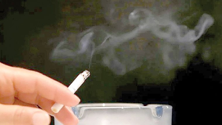 تمباکو نوشی آپ کو تنہائی کا شکار بناسکتی ہے ،نئی تحقیق