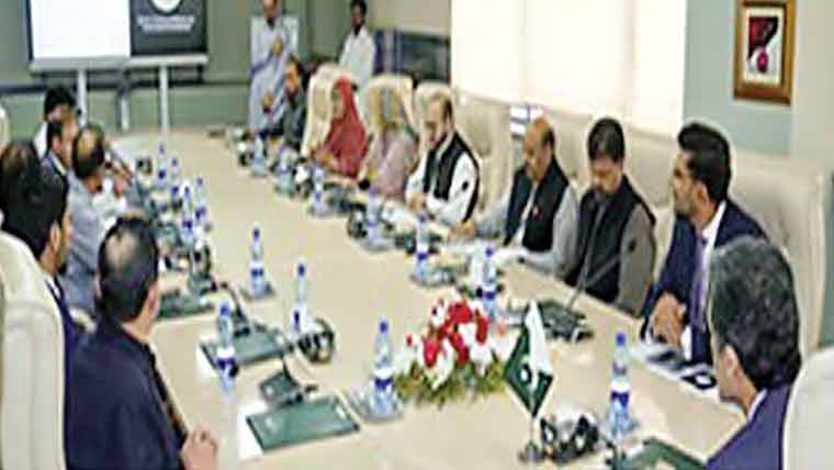 وزیر مملکت عون چودھری کا ورکرز ویلفیئر فنڈ سیکرٹریٹ کا دورہ