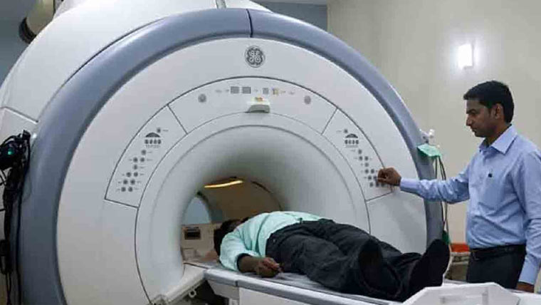 پنجاب :33ڈی  ایچ  کیو  ہسپتال،صرف2میں  ایم  آر  آئی  سہولت