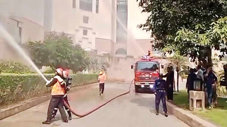   کیپٹل ایمرجنسی سروس سی ڈی اے کی آگ سے بچاؤ کی  فرضی مشق 