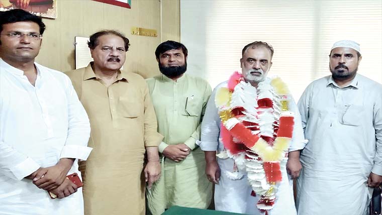 پنجاب ٹیچرز یونین ملکوال کے وفد کی  ڈی او ایجوکیشن سیکنڈری سے ملاقات 