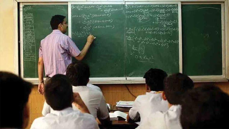 کالجز میں ساڑھے 9 ہزار عارضی اساتذہ بھرتی کئے جائیں گے 