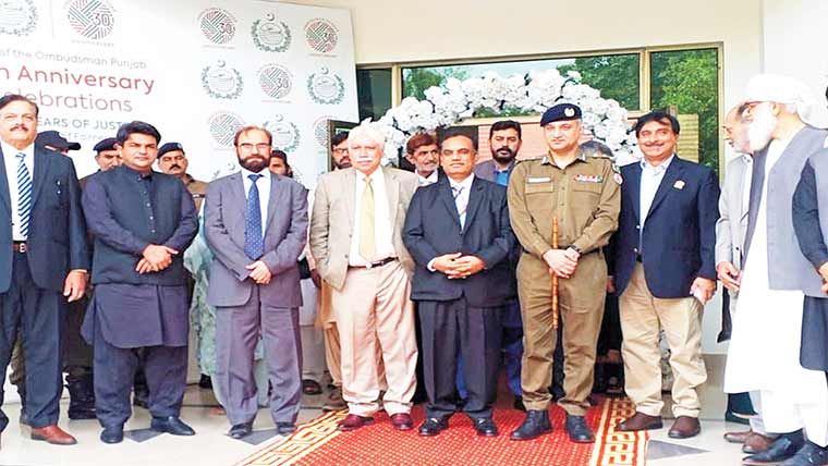  انتظامیہ اور محتسب آفس ملکر عوام کوبہتر خدمات دینگے ، کمشنر 