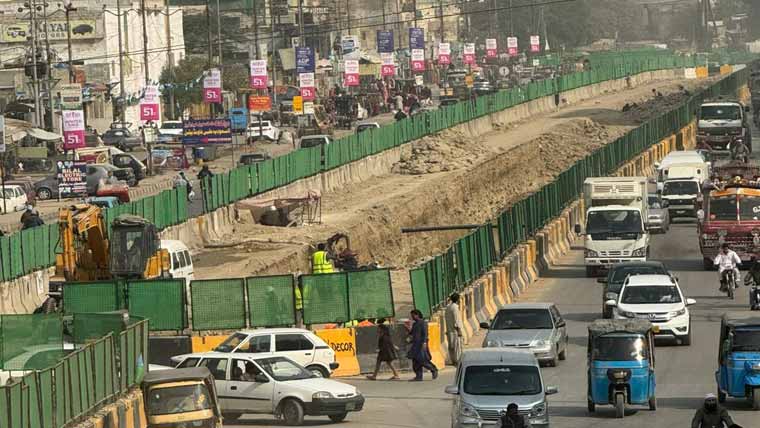 یلو لائن بے ضابطگیاں،سابق پروجیکٹ ڈائریکٹر کی ضمانت