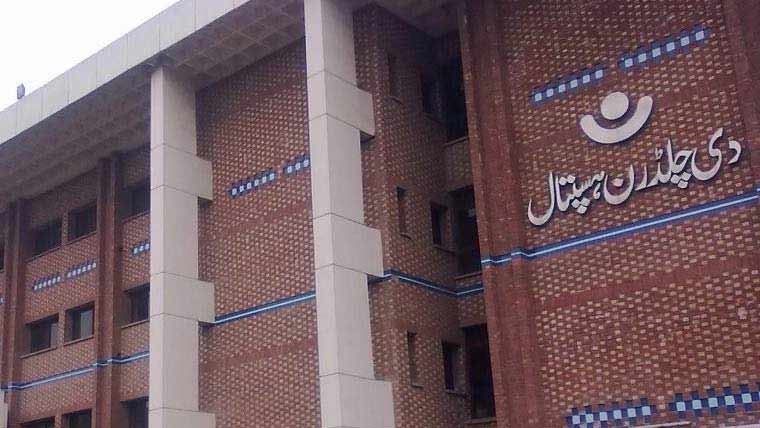 چلڈرن ہسپتال کی  ایمرجنسی لفٹ میں آتشزدگی 