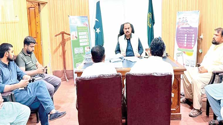  اسسٹنٹ کمشنر پپلاں کی تمام  پیٹرول پمپس مالکان سے ملاقات 