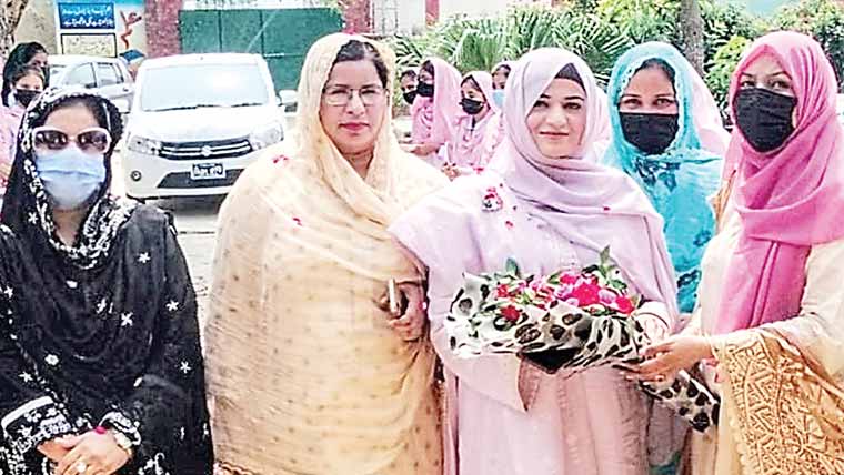  روبینہ کوثر نے گرلز ہائی سکول کی  ہیڈ مسٹریس کا چارج سنبھال لیا 