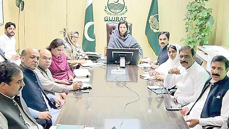  ڈی سی اورڈی پی او کارضیہ خورشید ڈائیگناسٹک سنٹر کا دورہ