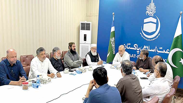 کنٹینر راستہ نہیں روک سکیں گے : حکومت نے لیوی ختم نہ کی تو اپنا تخت الٹنا پڑیگا : حافظ نعیم 