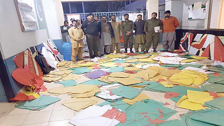 پتنگ بازی کرنے والا پکڑا گیا 