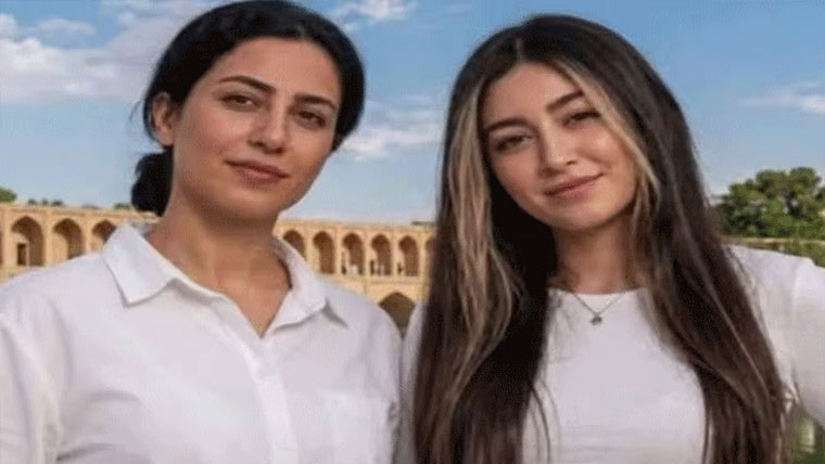 ایران:مظاہروں میں شریک  جڑواں بہنوں میں ایک کو سزائے  موت، دوسری کو 36 سال قید
