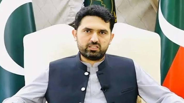ادھر آ ستمگر، ہنر آزمائیں،تُو تیر آزما، ہم جگر آزمائیں،آفریدی