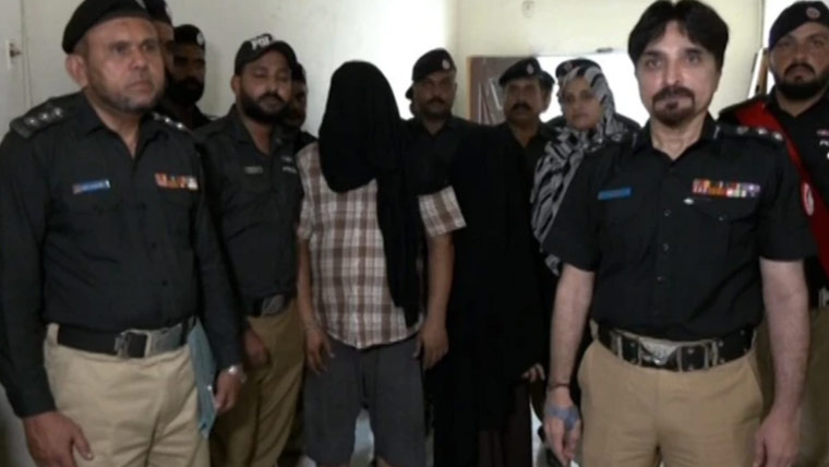 کراچی پولیس نے منشیات فروشی میں ملوث ’’پنکی 2‘‘گینگ پکڑ لیا