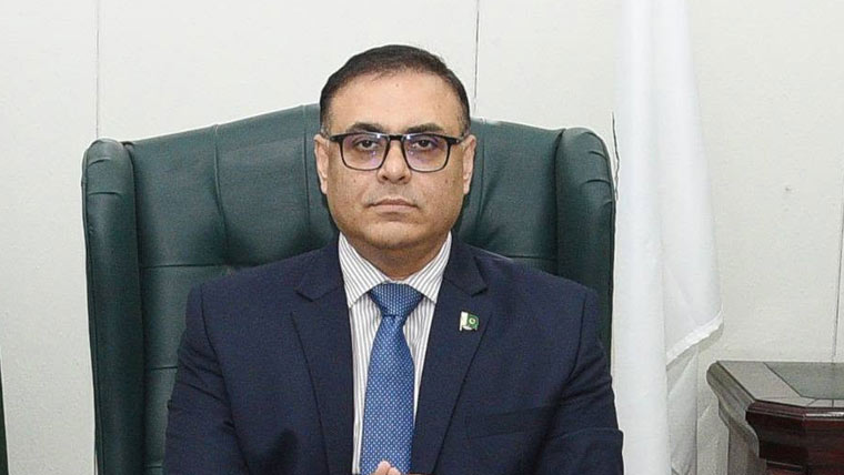 ڈی جی ادارہ ترقیات کا پری اسٹریسڈ پائپ فیکٹری کا دورہ