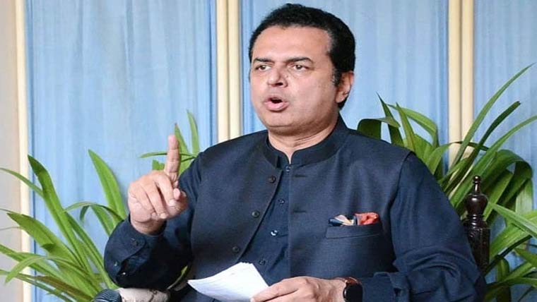 پی ٹی آئی کو کان پکڑ کر سمجھانا نہیں چاہتے ، طلال چودھری
