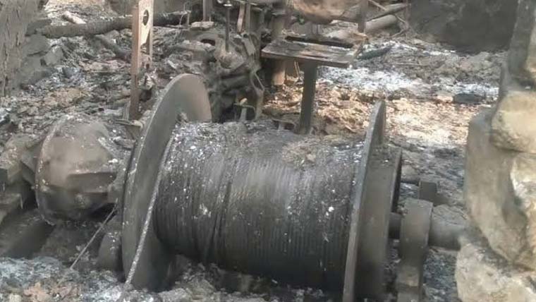 بلوچستان :دہشت گردی ، 5کوئلہ کانوں کی مشینری نذرآتش