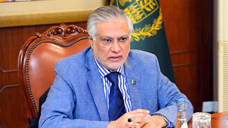  اسحاق ڈار اقوام متحدہ کے اجلاس  میں شرکت کیلئے نیویارک چلے گئے