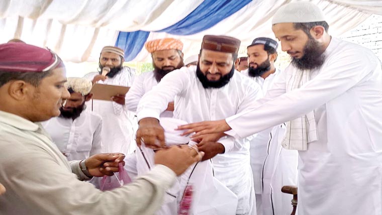 طلبہ کی حفظ قرآن پاک  کی تکمیل پر تقریب