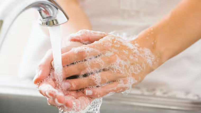 دن میں کئی بار ہاتھ دھونا نزلہ زکا م سے بچنے میں معاون 