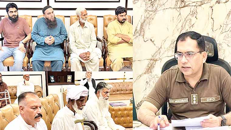 ڈی پی او سیالکوٹ کی کھلی کچہری  شہریوں کی شکایات کا ازالہ 