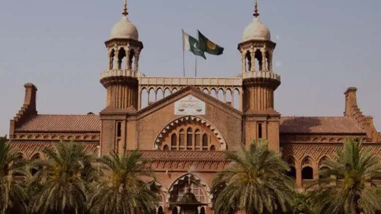 عدالت سے باہر جانے پر سیکرٹری اسٹیبلشمنٹ سے وضاحت طلب