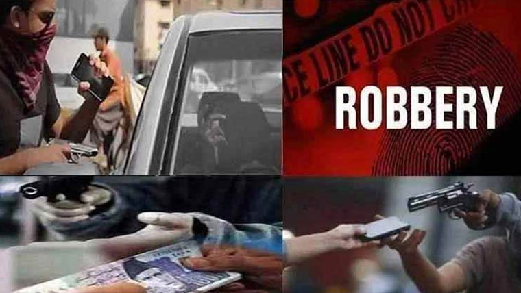  مٹھہ ٹوانہ: ڈاکوؤں نے ڈیلر کی  گاڑی روک کر ڈیڑھ لاکھ روپے  اور موبائل فونز لوٹ لیے