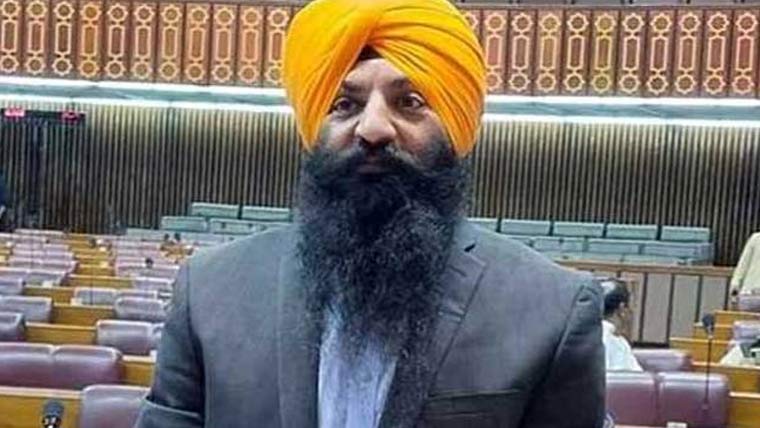 پاکستان میں سکھوں کو مذہبی رسومات کی اجازت، بھارت میں رکاوٹیں