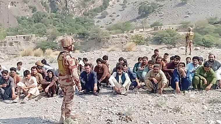  بلوچستان میں انسانی سمگلنگ کی کوشش ناکام ، 103افغان گرفتار