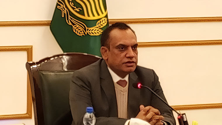 ترقیاتی منصوبوں کو مقررہ مدت میں مکمل کیاجائے ،کمشنر