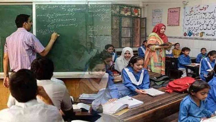 پنجاب کے سکولوں میں ٹیچر انٹرنز کی دوبارہ بھرتی کا فیصلہ