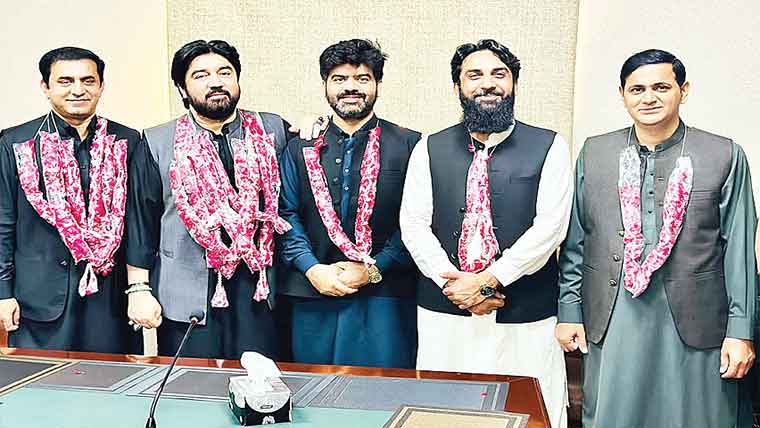 جھنگ چیمبر آف کامرس کی نومنتخب باڈی کی حلف برداری