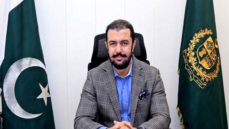 پی آئی اے کیلئے طیارے خرید رہے  نہ قرض کا اعلان کیا:مشیر خزانہ
