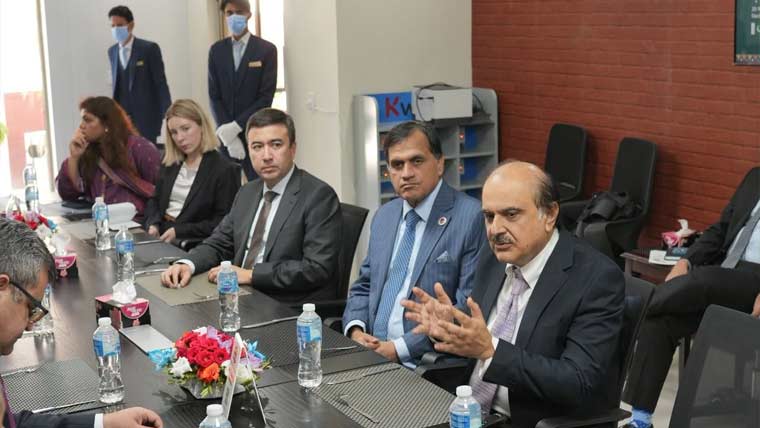 صدر پی ایچ ایف کی ایس سی او کے نمائندوں سے ملاقات 