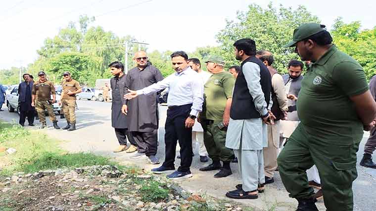 ڈپٹی کمشنر کا مریم نواز میڈیکل کالج اور  میانوالی شہر کے مختلف علاقوں کا دورہ